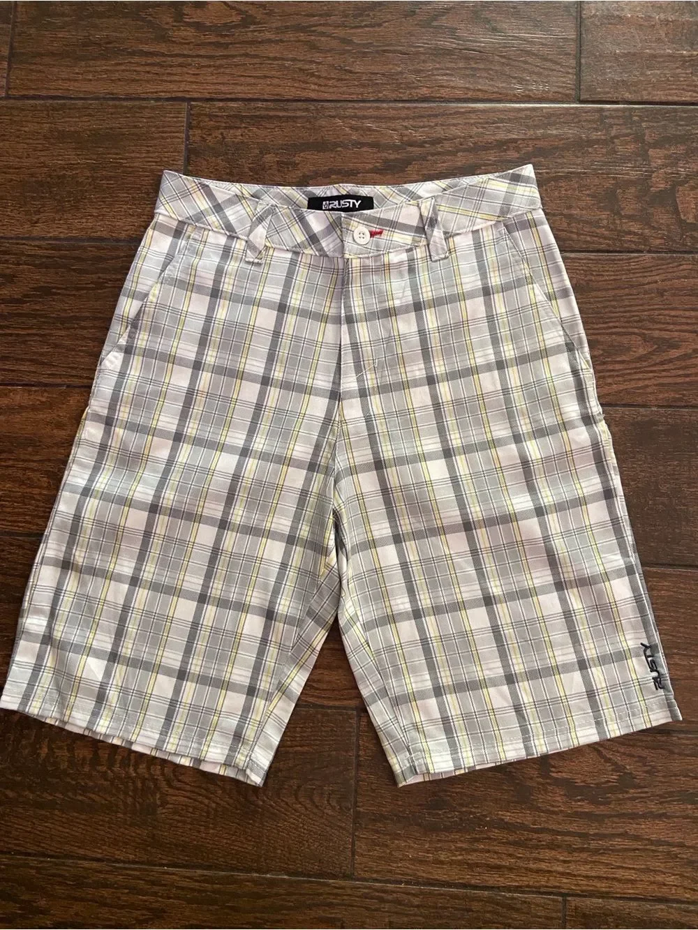 Rusty Men’s Plaid Flat Front Shorts in Gray, White and Yellow Size 30